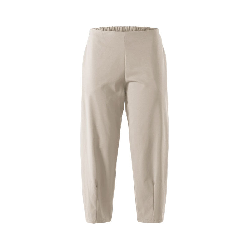 Pantalone Punto Milano con Pinces Caviglia Beige Dettaglio Pinces caviglia Fascia elasticizzata posteriore Cavallo regolare Tasche laterali a filo  Tasca posteriore Taglio dritto leggermente ristretto alla caviglia Colore: Beige Comoda vestibilità Taglia Unica Made in Italy Prodotto da Wendy Trendy Distribuito da 28dot8