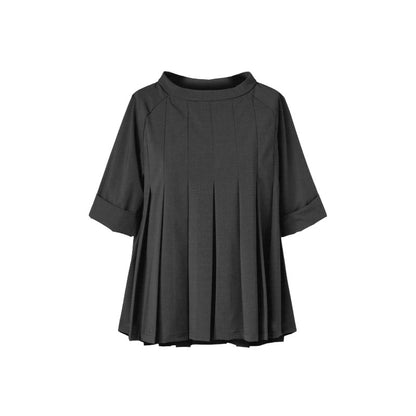 Genere Femminile Blusa a Pieghe con Collo a Barca Grigia Blusa taglio svasato Collo a Barca  Maniche lunghe Spalla  regolare Vestibilità ampia e comoda Vestibilità Over Colore: Grigio Composizione Tessuto: 63%PL 35%VI 2%EA Taglia unica Made in Italy Prodotto da Wendy Trendy Distribuito da 28dot8™  